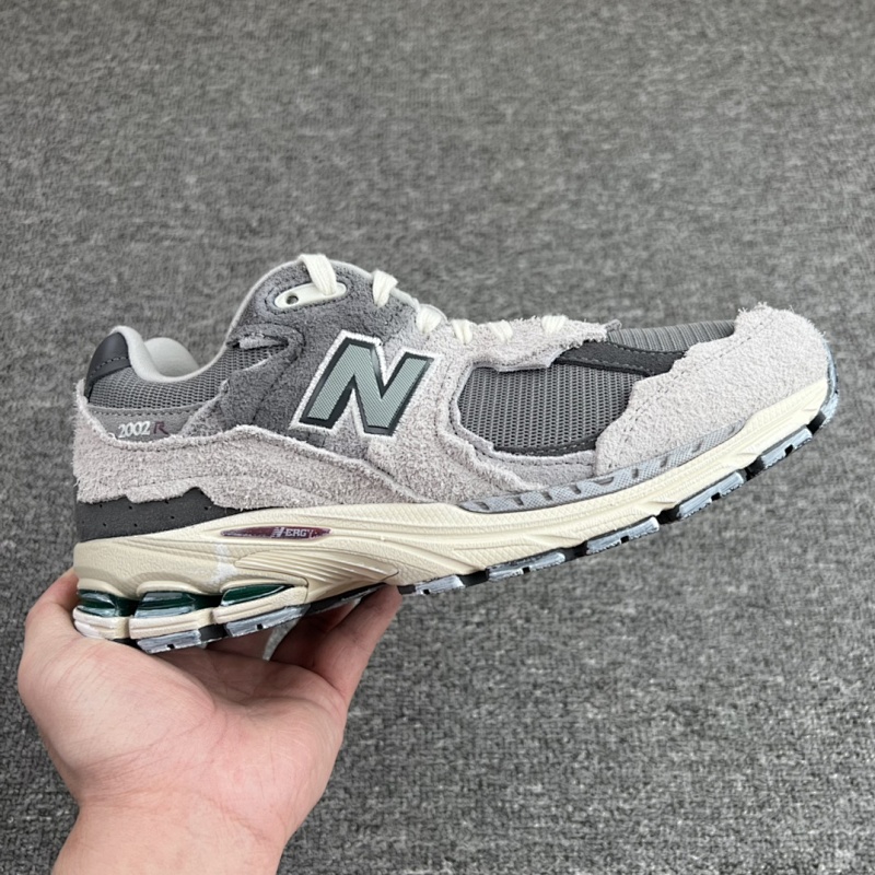 NEW BALANCE SNEAKERS (61)