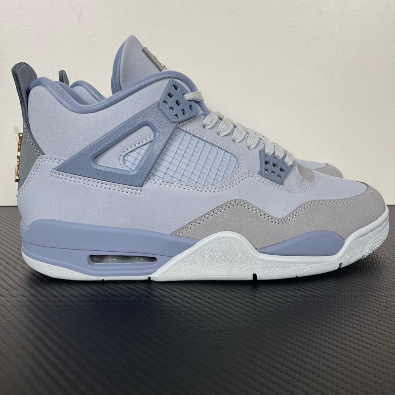 JORDAN AJ4 UN联名蓝