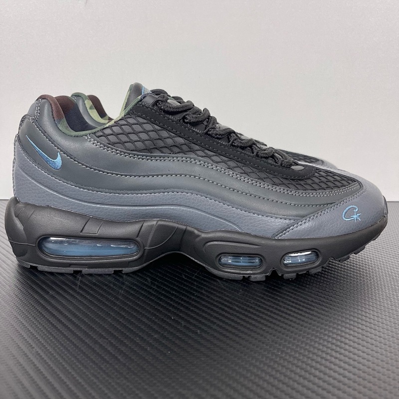 NIKE Air Max 95 联名黑蓝