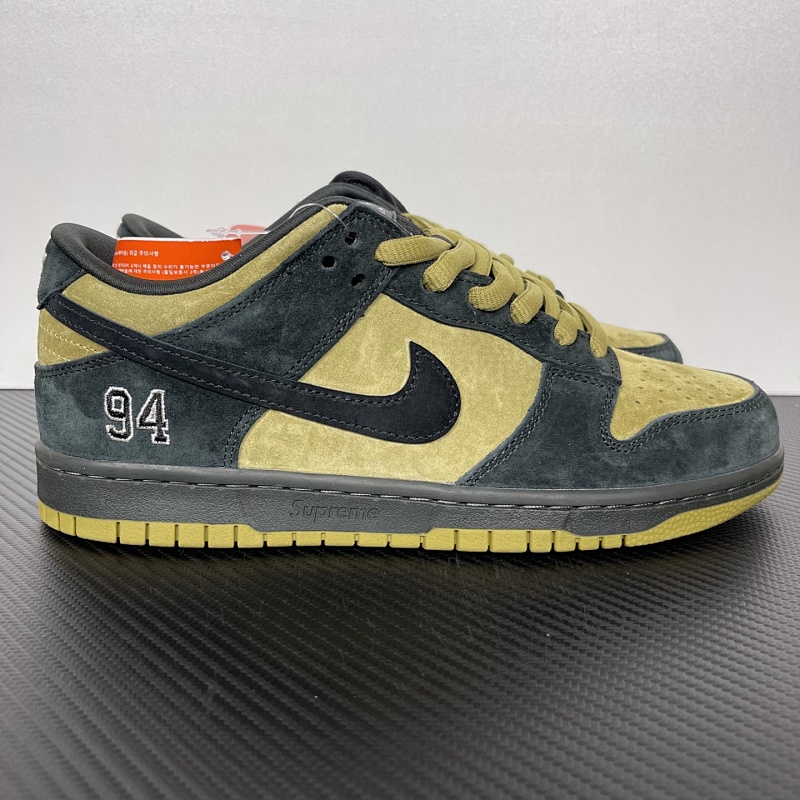 NIKE Dunk SB Supreme Green Brown