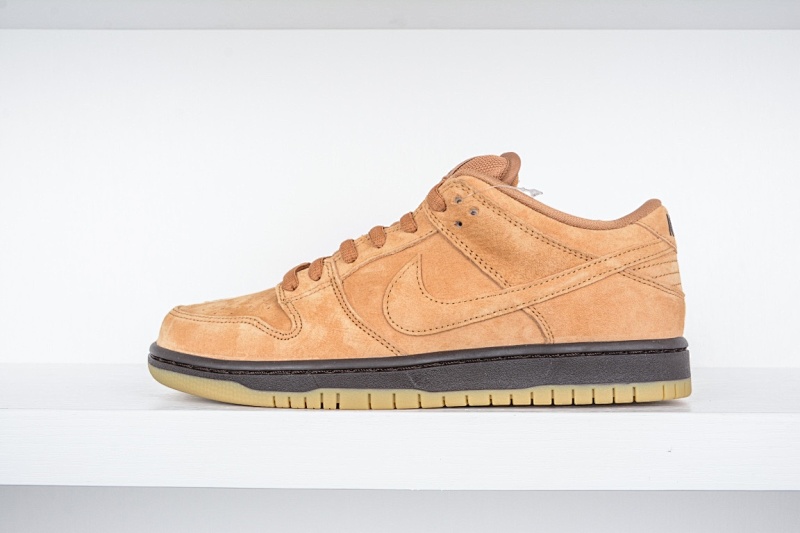 NIKE Dunk Low "Wheat"