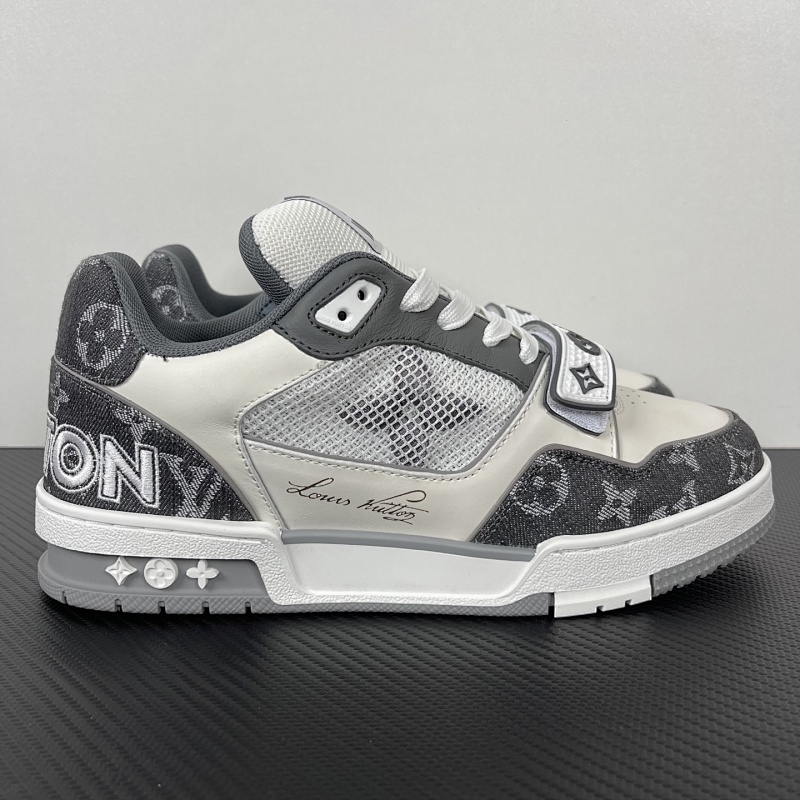 LOUIS VUITTON SNEAKERS (11)