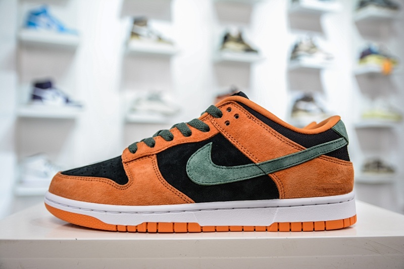 NIKE Dunk Low SP 'Psychedelic Purple'