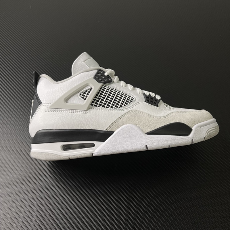 Air Jordan 4 Retro "Military Black" (2)