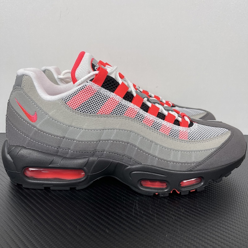 NIKE Air Max 95 Black Red