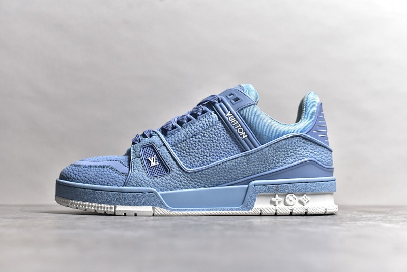 LOUIS VUITTON SNEAKERS (19)