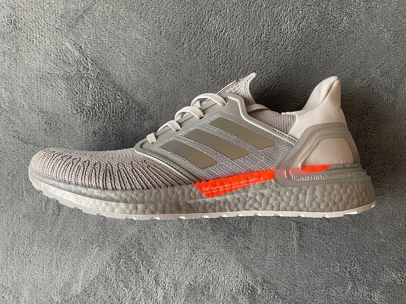 ADIDAS Ultra Boost 6.0 Gold Silver