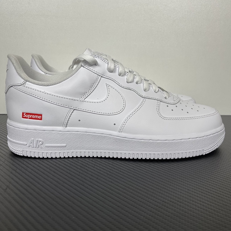 Supreme x Nike Air Force 1 White
