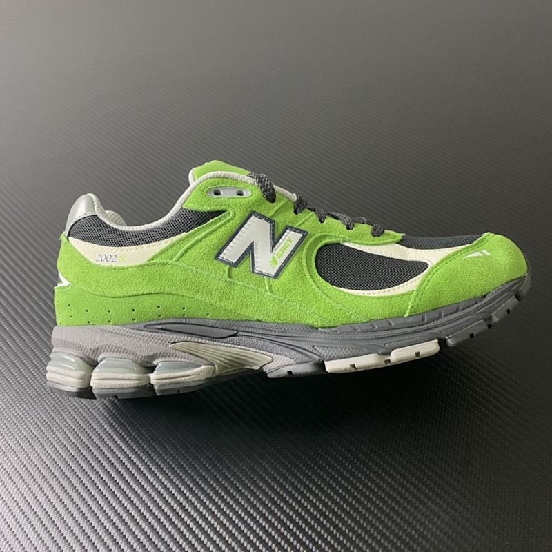 New Balance 2002R Green