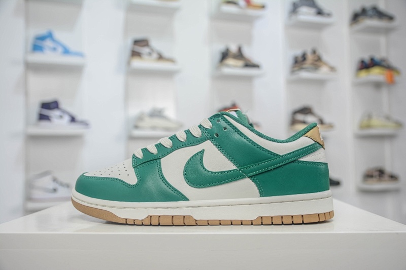 NIKE Dunk Green/White
