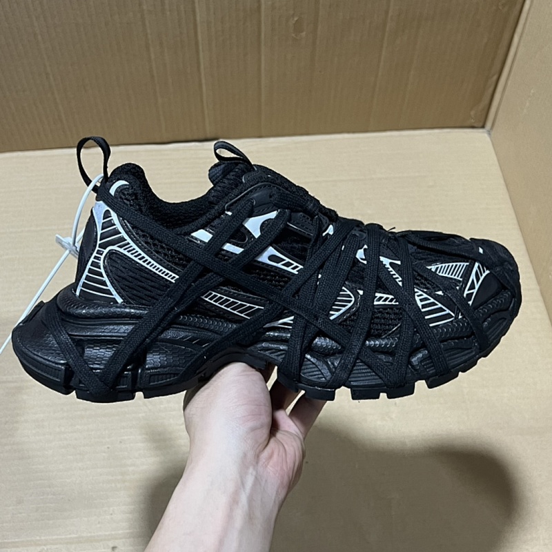 BALENCIAGA SNEAKERS (7)