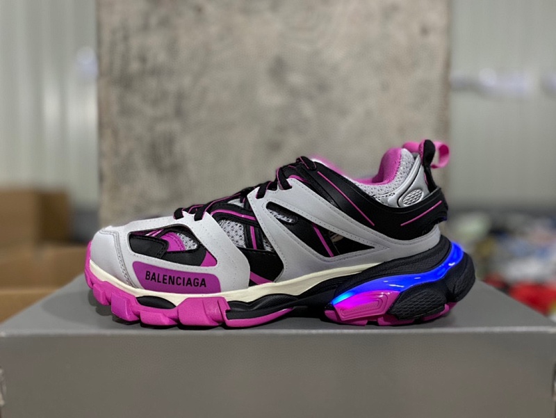 BALENCIAGA SNEAKERS (3)