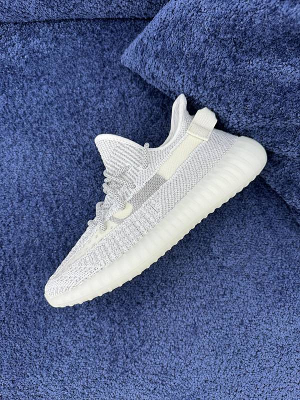 YEEZY 350 V2 "Cloud White"