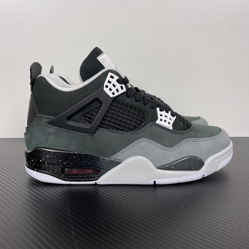Air Jordan 4 OG "Fear"