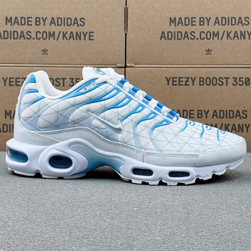 NIKE Air Max Plus Drift TN (2)