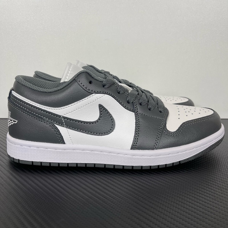 Air Jordan 1 Low (2)