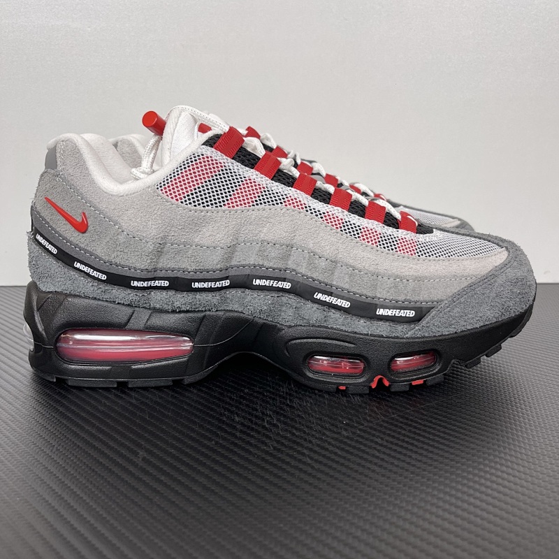 NIKE Air Max 95 UNDFTD