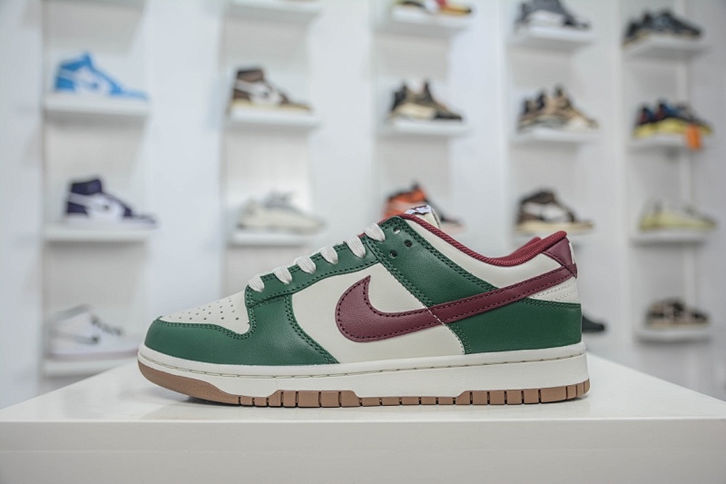 NIKE Dunk Low Green Burgundy