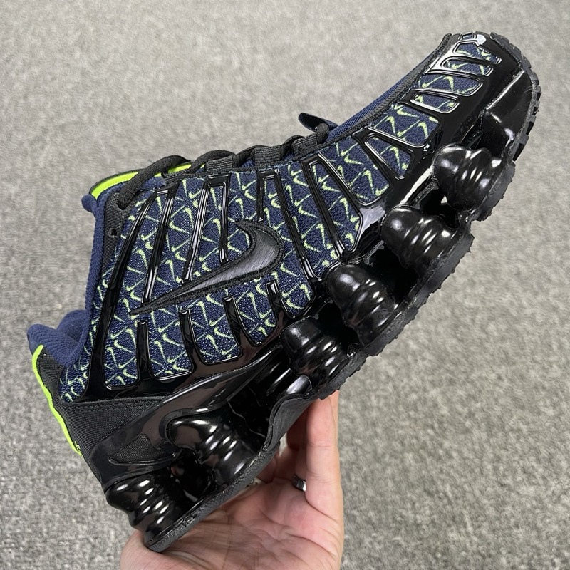 NIKE Shox TLX