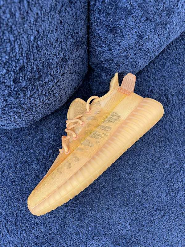 YEEZY Boost 350 V2 'Glow Orange'