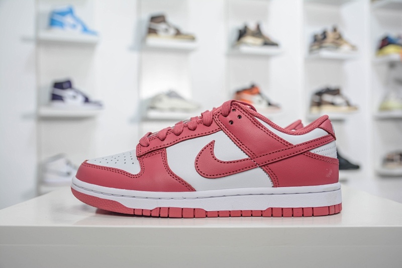 NIKE Dunk Low Rose