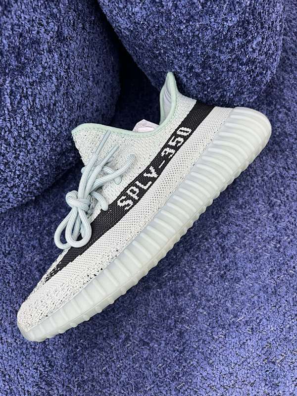 YEEZY BOOST 350 V2 'Cinder'