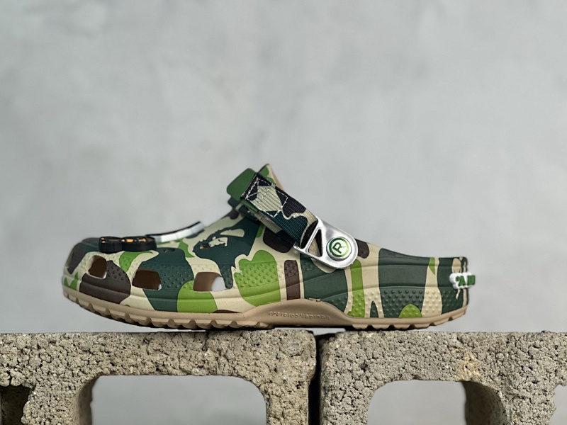 BAPE SNEAKERS (26)