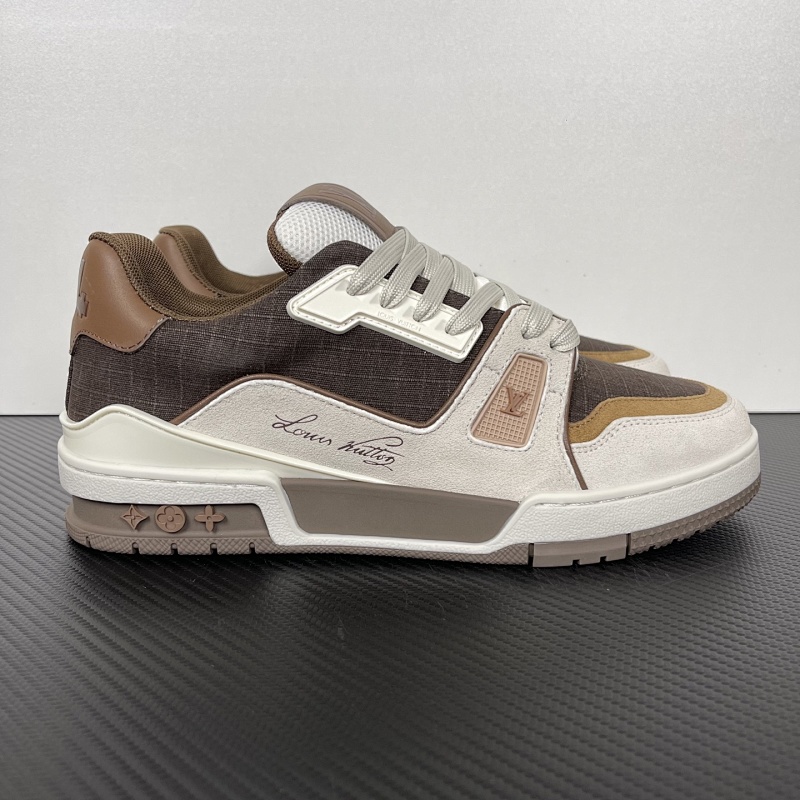 LOUIS VUITTON SNEAKERS (10)