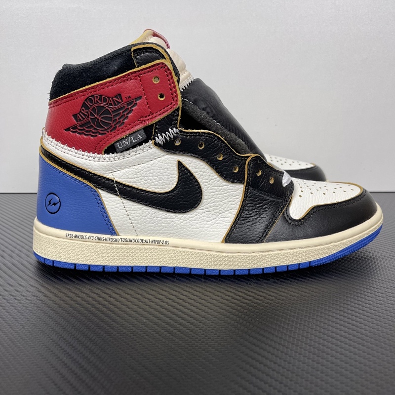 JORDAN AJ1 OG 白红蓝