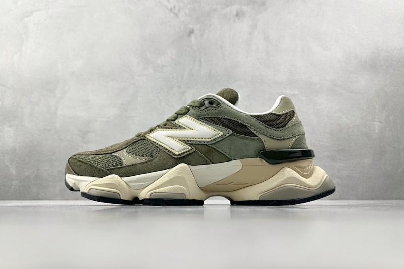 NEW BALANCE SNEAKERS (22)