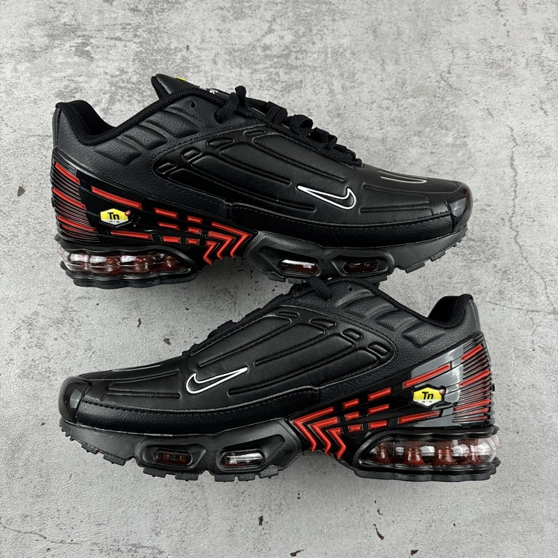 NIKE TN Plus 3.0 Black Red