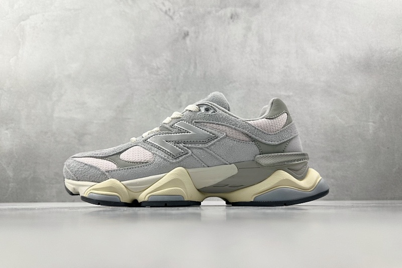 NEW BALANCE SNEAKERS (23)