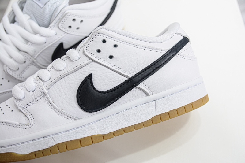 NIKE Dunk Low White/Black