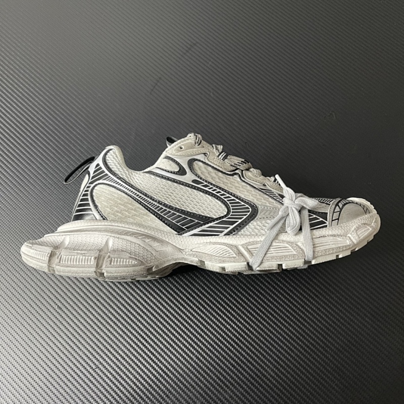 Balenciaga 3XL Black and White