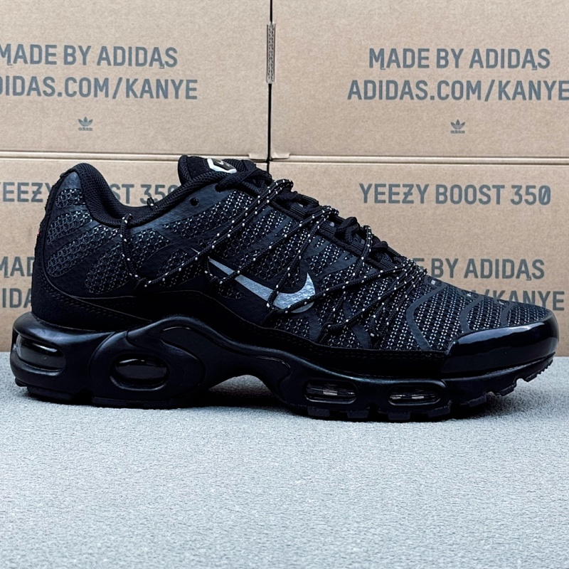 NIKE Air Max Plus Drift TN (18)