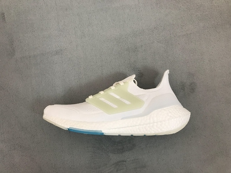 ADIDAS Ultraboost 21 白冰蓝