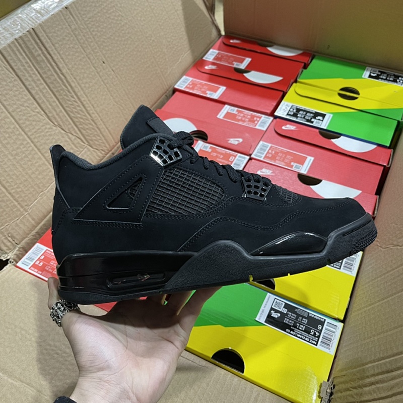 Air Jordan 4 'Black Cat'