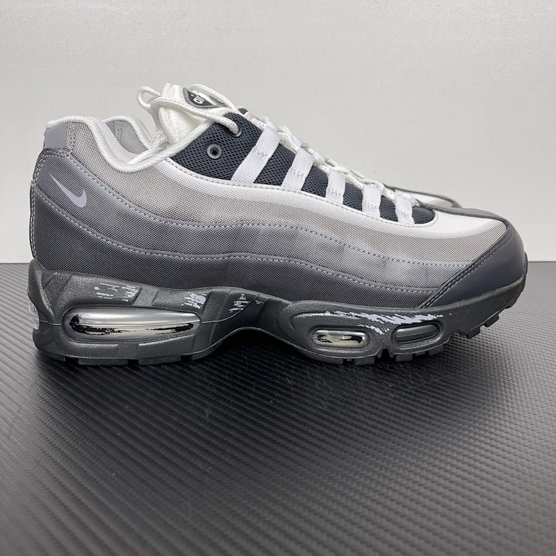 NIKE Air Max 95