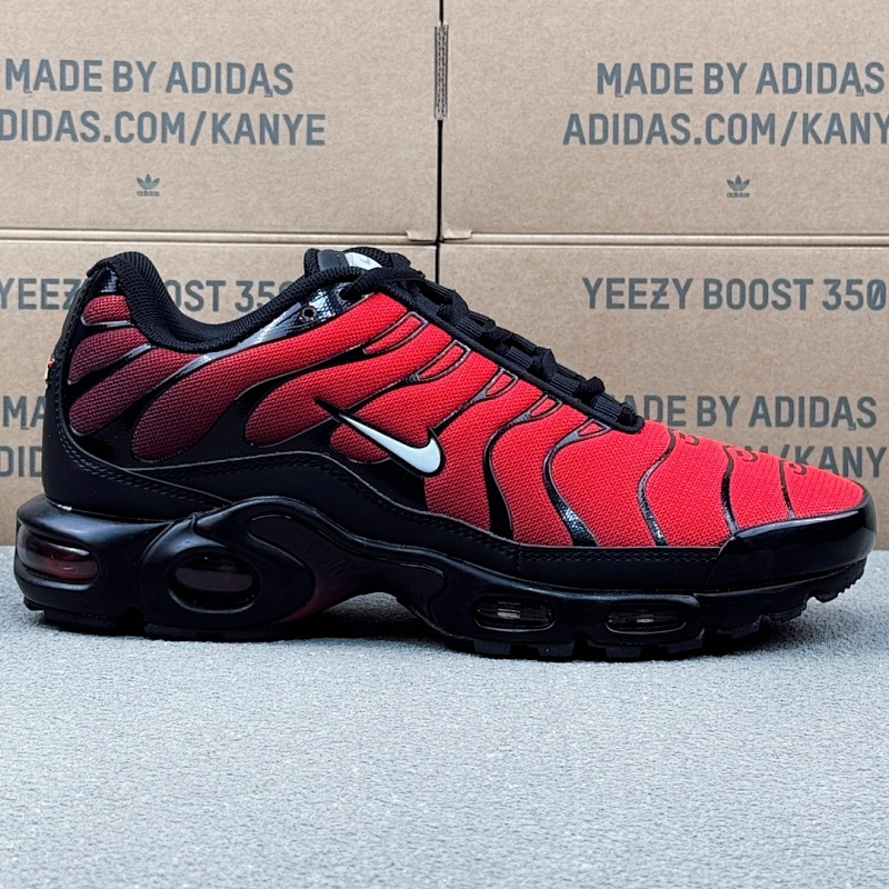 NIKE Air Max Plus Drift TN (8)