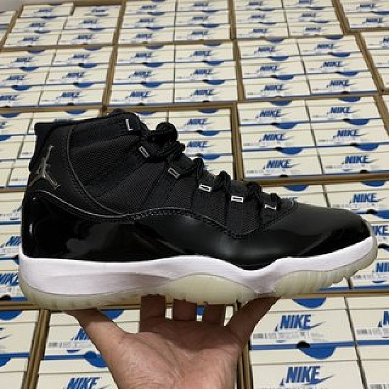 Air Jordan 11 Retro 'Iubilee'