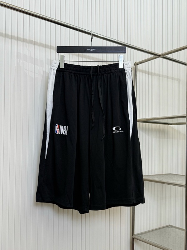 BALENCIAGA SHORTS (3)