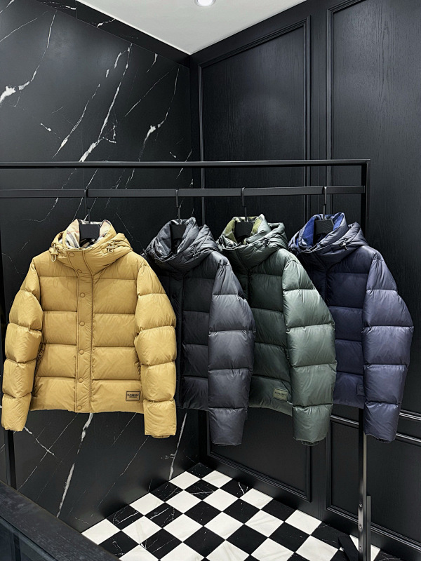 BURBERRY PUFFERS