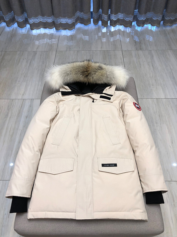 CANADA GOOSE PARKAS