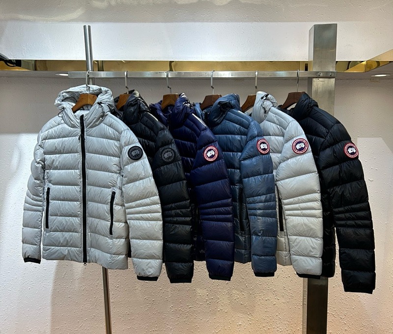 CANADA GOOSE PUFFERS