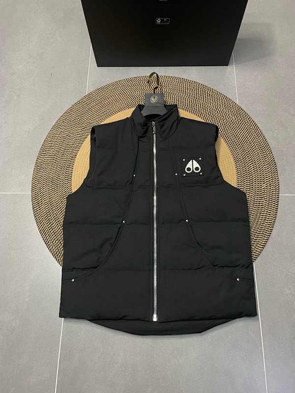 CANADA GOOSE VESTS