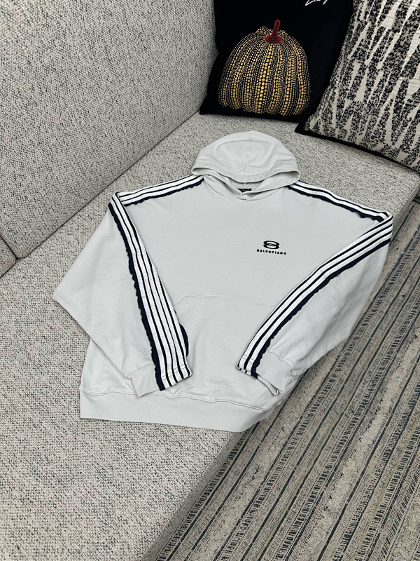 BALENCIAGA HOODIES (31)