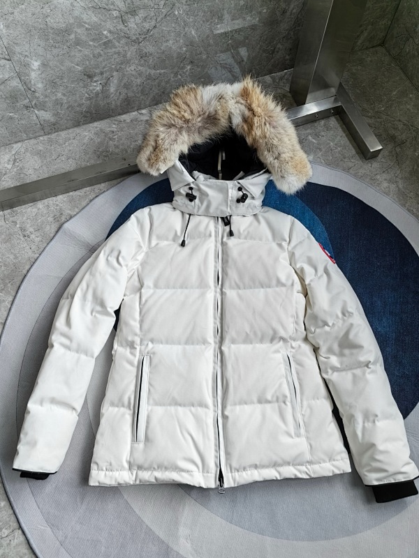 CANADA GOOSE PUFFERS
