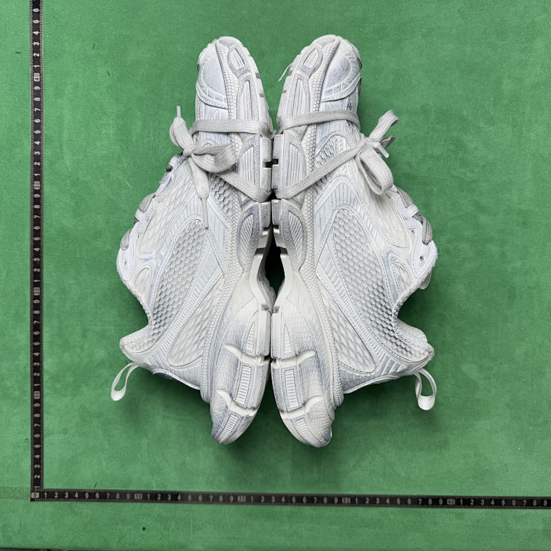 BALENCIAGA SNEAKERS (87)