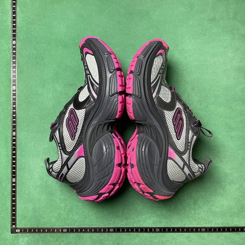 BALENCIAGA SNEAKERS (236)