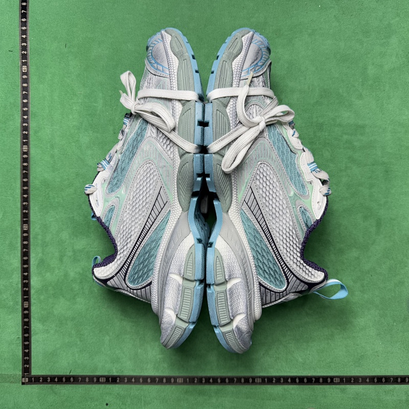 BALENCIAGA SNEAKERS (90)